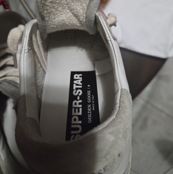 Golden Goose Super-Star Where And Gray Sneakers With Red Star, Size 37 - Picture 9 of 15